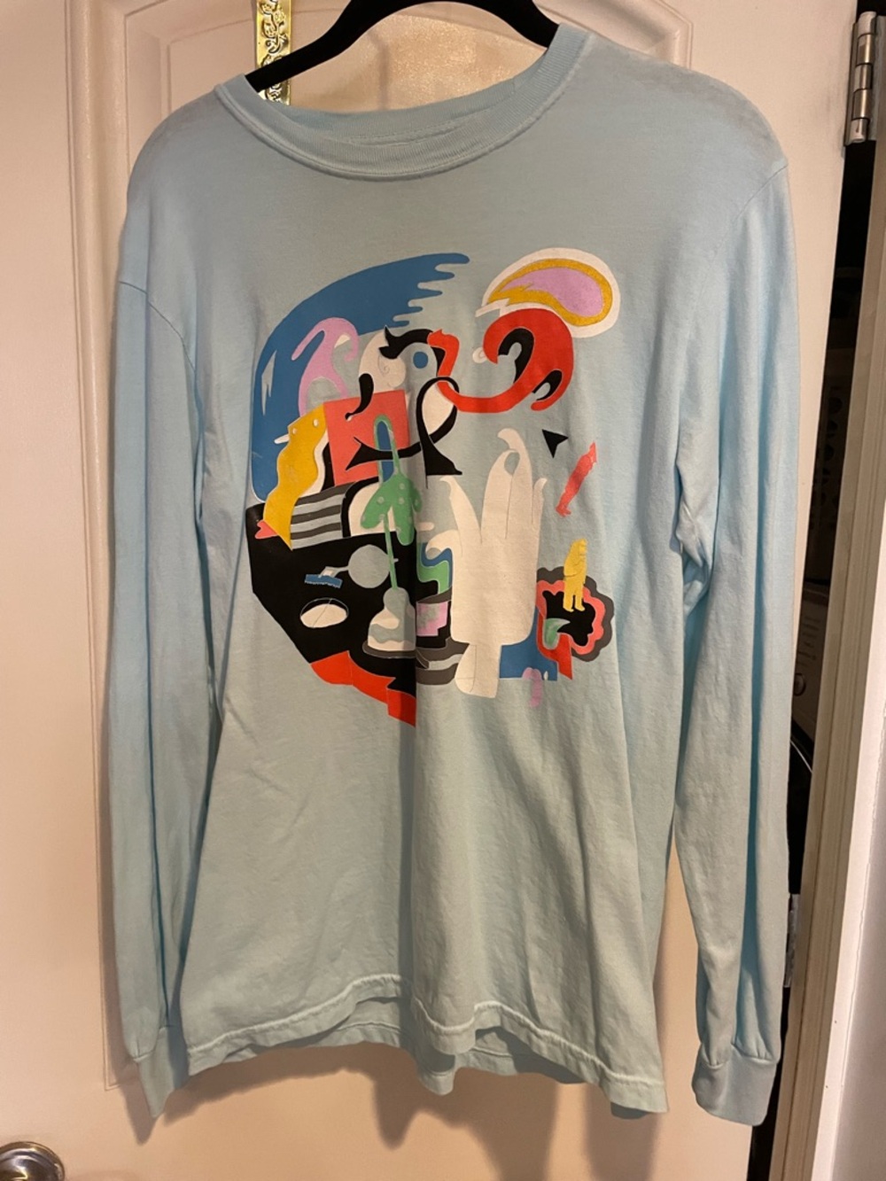 Light Blue Graphic Long-Sleeve Men's Sweater